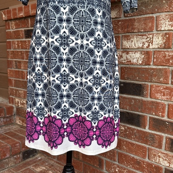 Eliza J Medallion Print Shift Dress Women's Size 2 - Picture 3 of 9